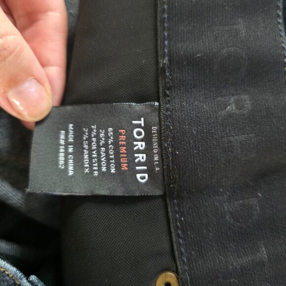 Torrid Premium Stretch Skinny Jeans | Size 16 | Dark Wash Denim - Picture 3 of 13